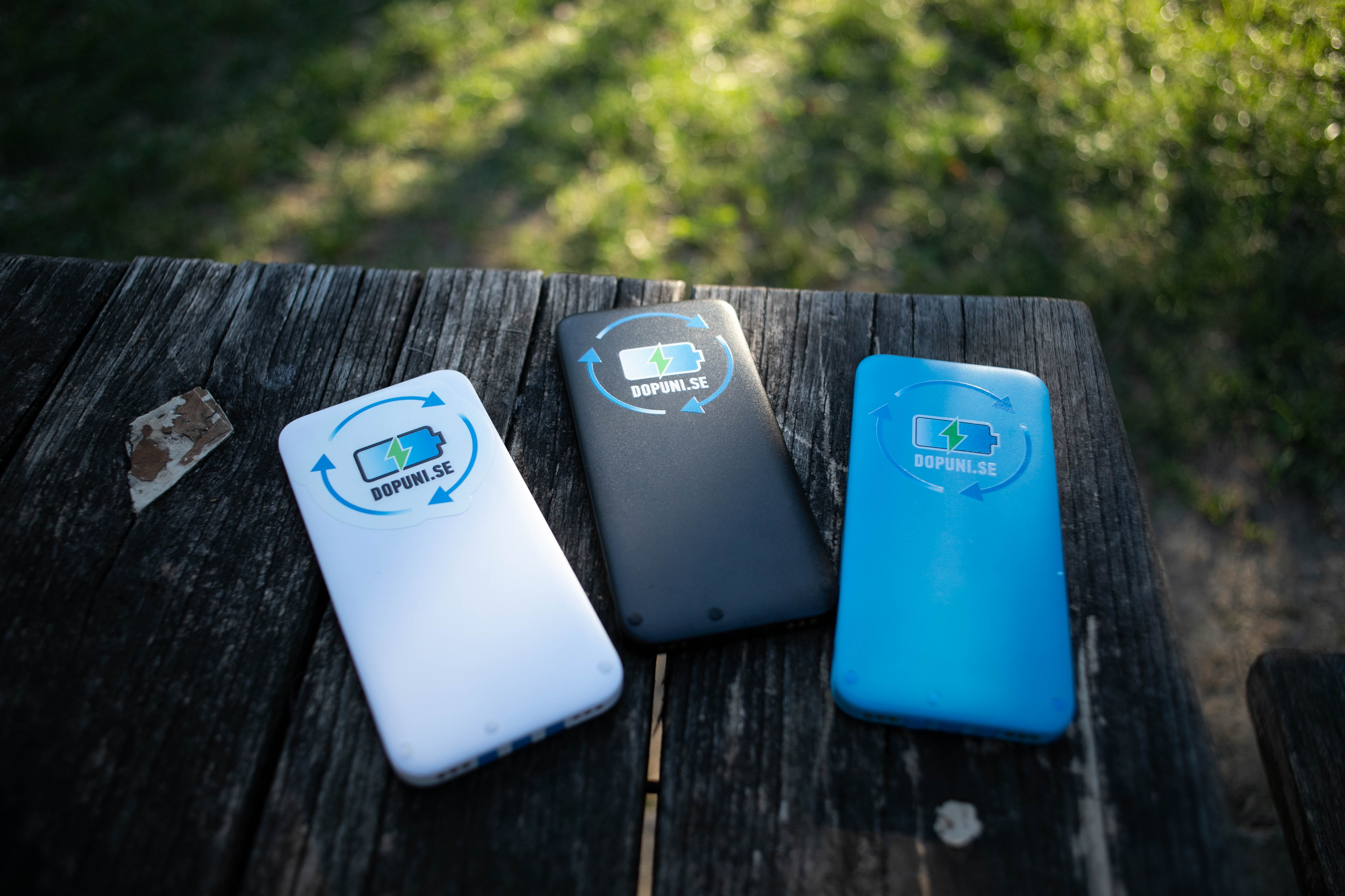 Dopuni.se powerbanci — tri varijante boje